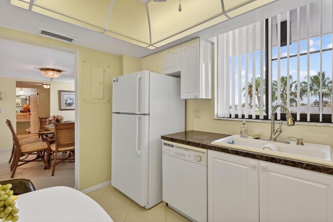 Building Photo - 3382 NE Causeway Blvd