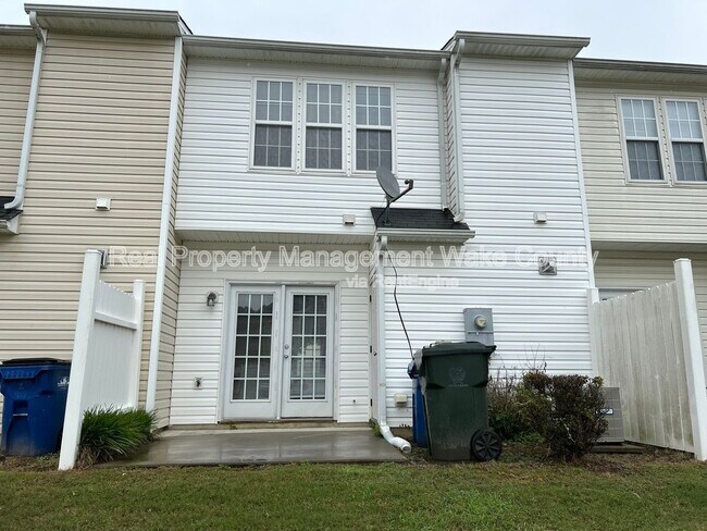 Building Photo - 8307 Glenwood Springs Ct
