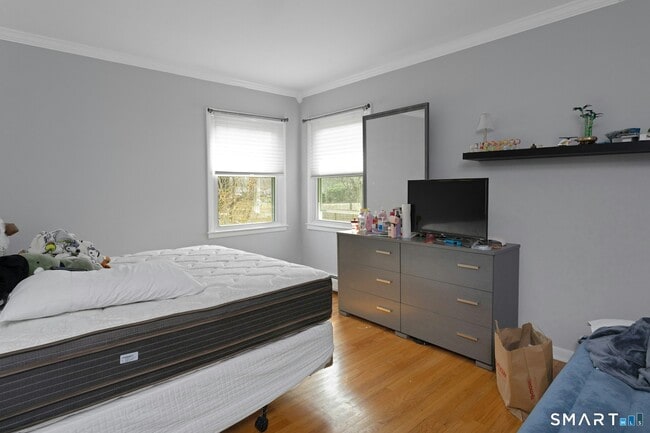 Building Photo - 25 Quinsey Dr