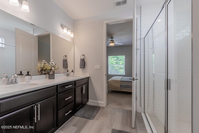 Building Photo - 348 Clifton Bay Lp