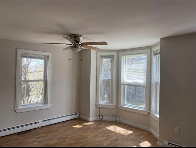 Building Photo - 14 Springfield Ct