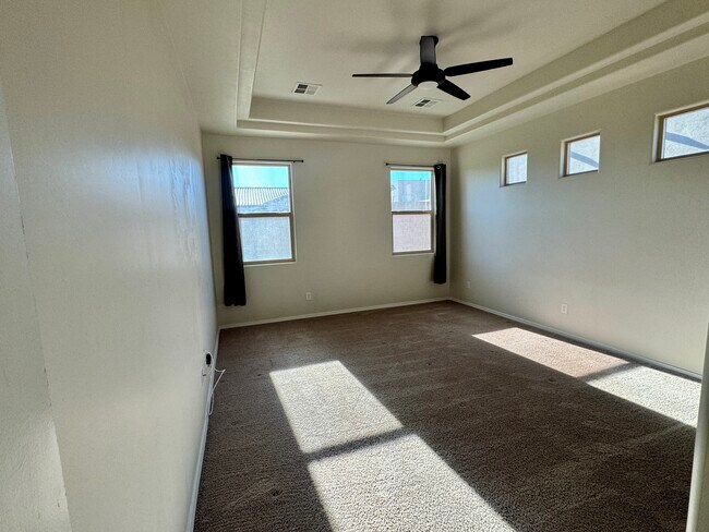 Building Photo - 5208 Bullseye Rd NE