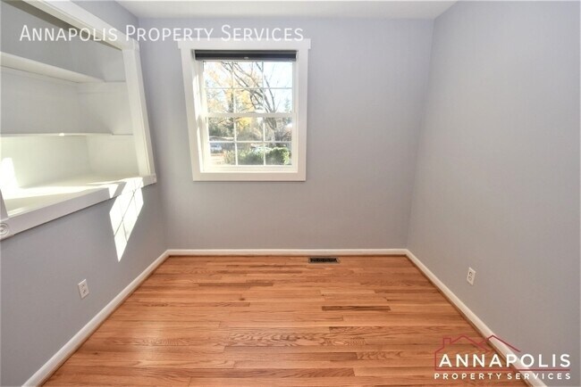 Building Photo - 90 Avondale Cir