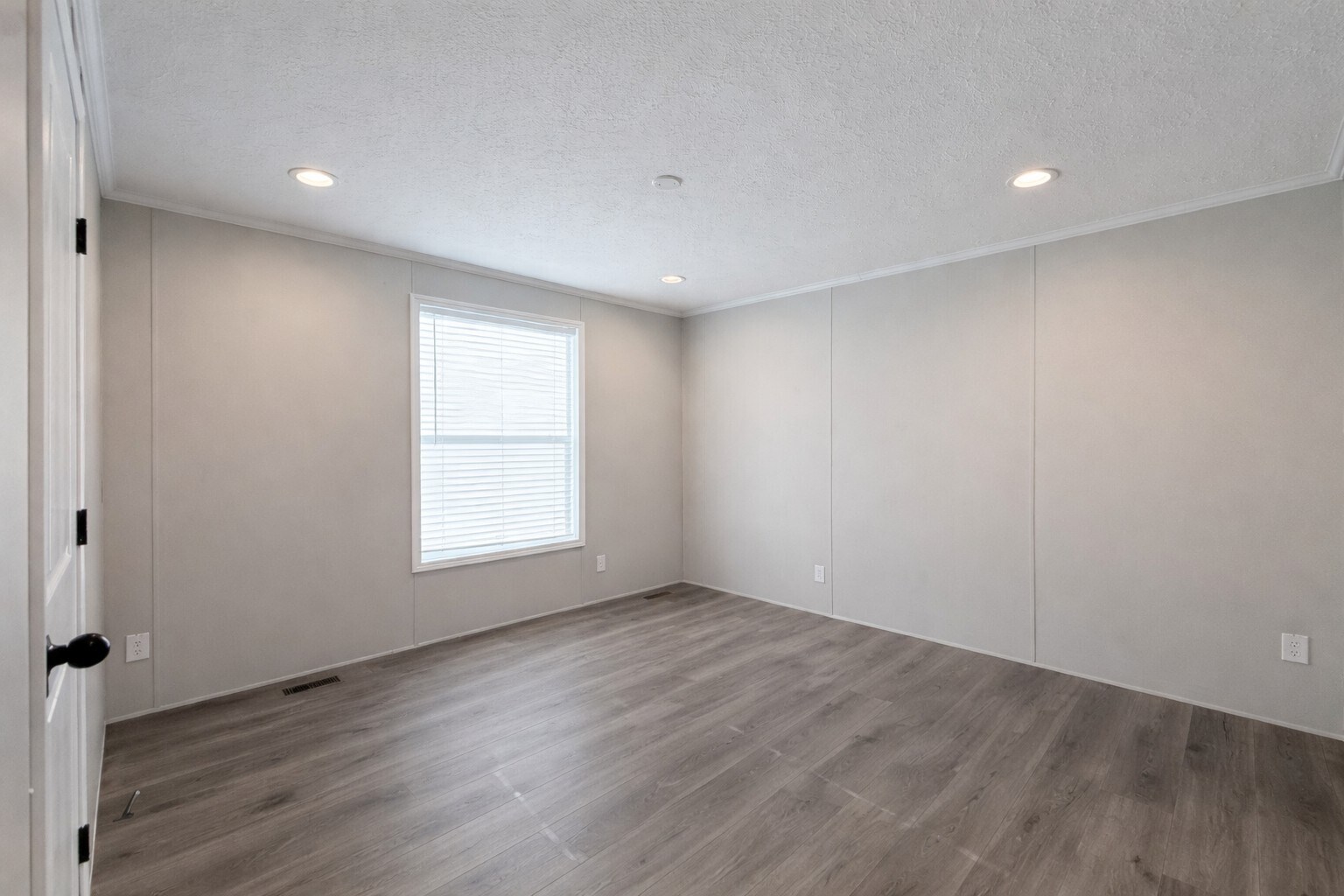 Building Photo - 29638 Danbury Ct