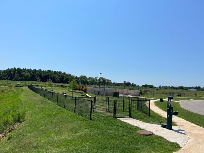 Building Photo - Featherston Village - 2 Bedroom, 2 1/2 Bath