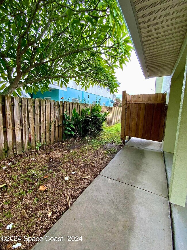 Building Photo - 190 Richards Rd