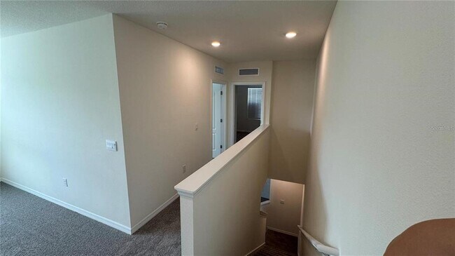 Building Photo - 1446 Isleta Lp
