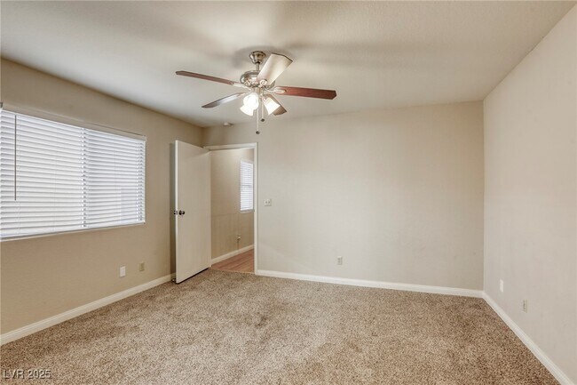 Building Photo - 3922 Gulliver St