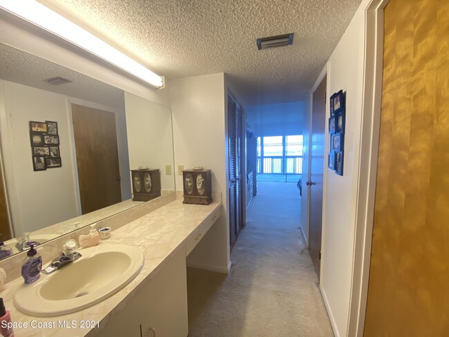 Building Photo - 200 S Sykes Creek Pkwy