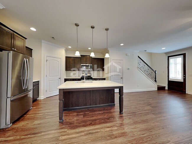 Building Photo - 124 Benjamin Ln