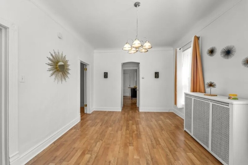 Building Photo - 3012 E 80th Pl