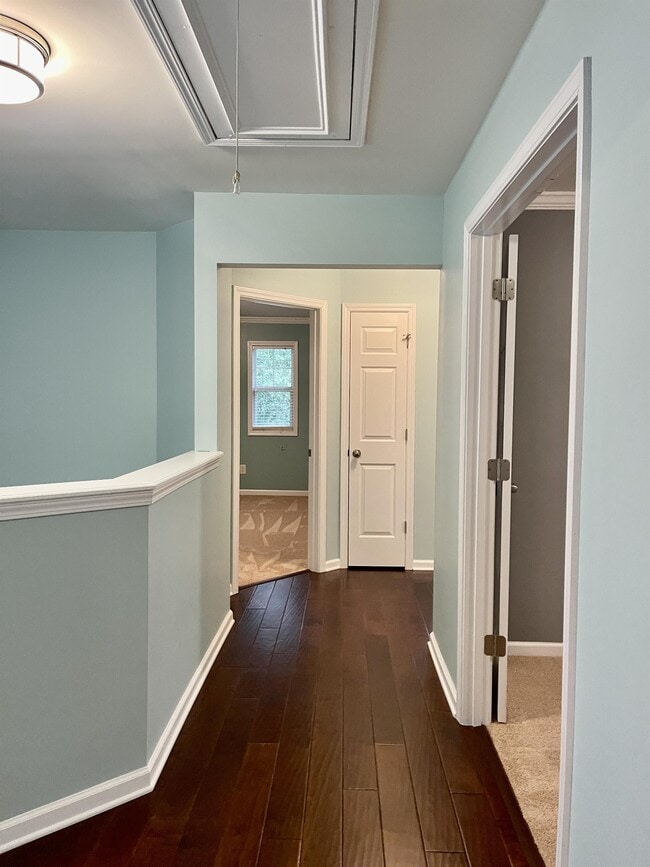 Building Photo - 2673 Winslow Ridge Dr NE