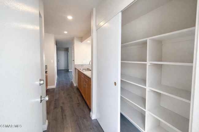 Building Photo - 28825 Conejo View Dr