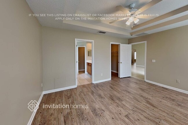 Building Photo - 1033 Dunstable Ln