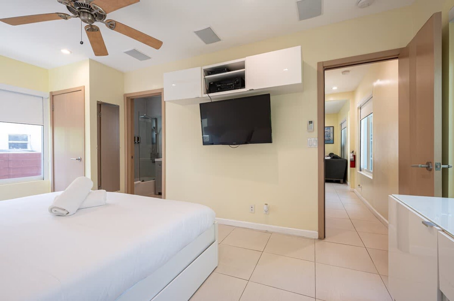 Building Photo - 316 Oregon St