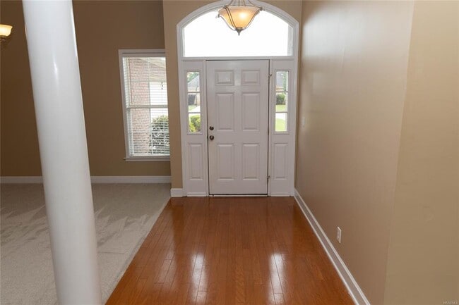 Building Photo - 9541 Lochworth Ct
