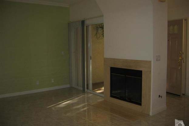 Building Photo - 640 Indian Oak Ln