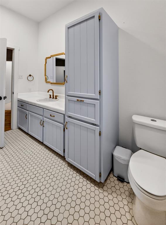 Building Photo - 6106 FM Rnch