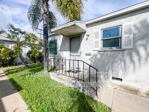 Building Photo - 522 Pepper Dr