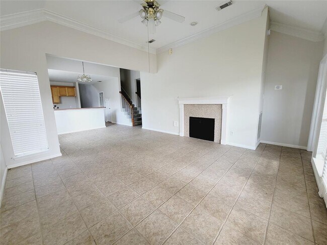 Building Photo - 15635 Kentwater Ct