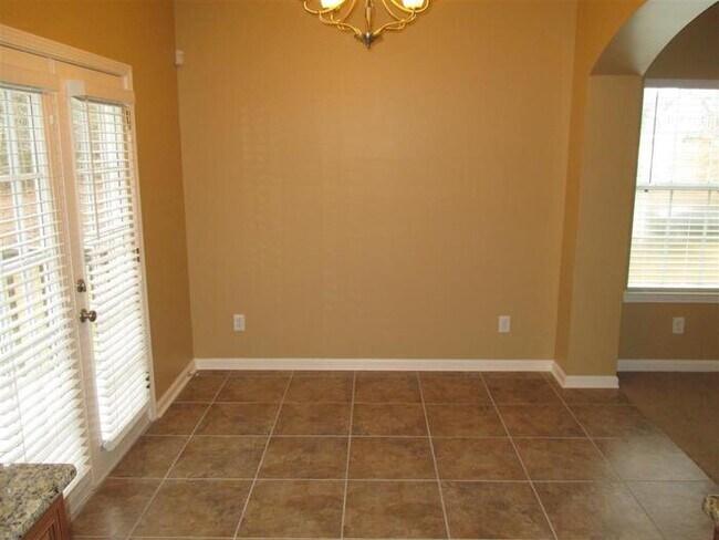 Building Photo - 1050 Trotters Farm Rd