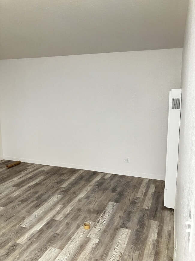 Building Photo - Newly Remodeled Home for Lease 412 N Stree...