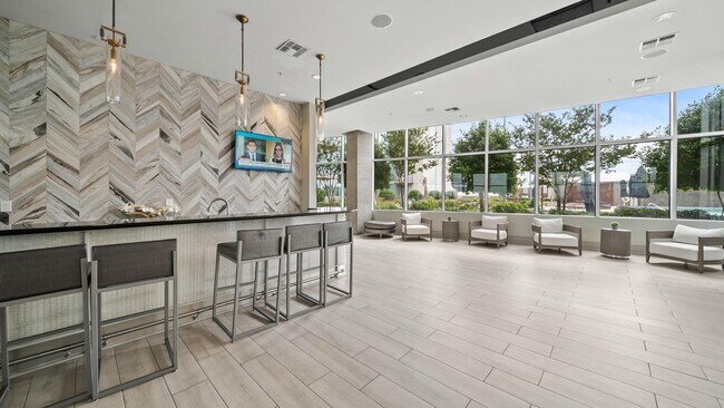 Building Photo - 5925 Almeda Rd