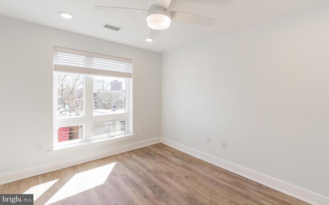 Building Photo - 1616 N Bailey St