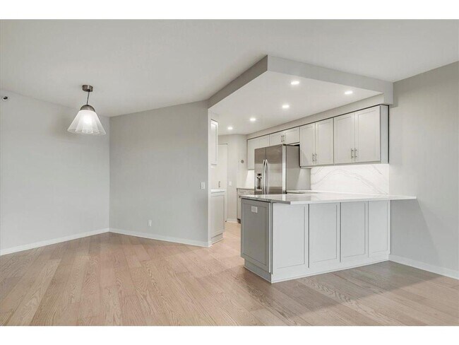 Building Photo - 2950 Dean Pkwy
