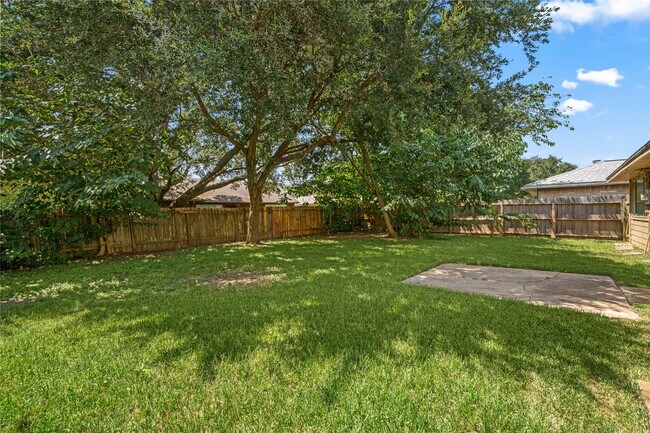 Building Photo - 2603 Hollymist Dr