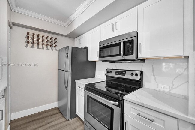 Building Photo - 631 SW 111th Ln