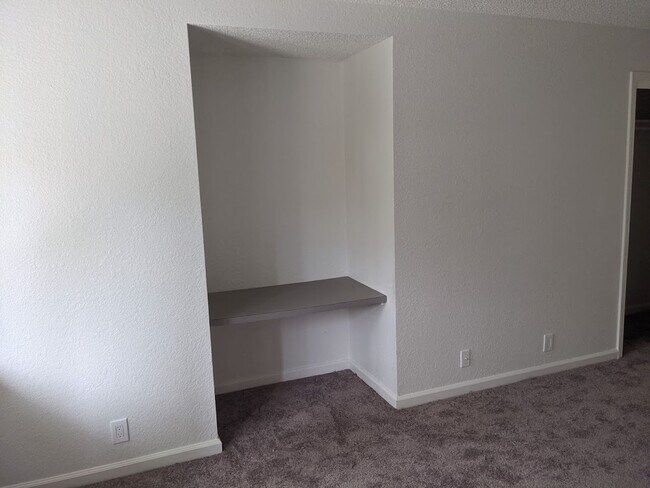 Building Photo - 55 Stenner St