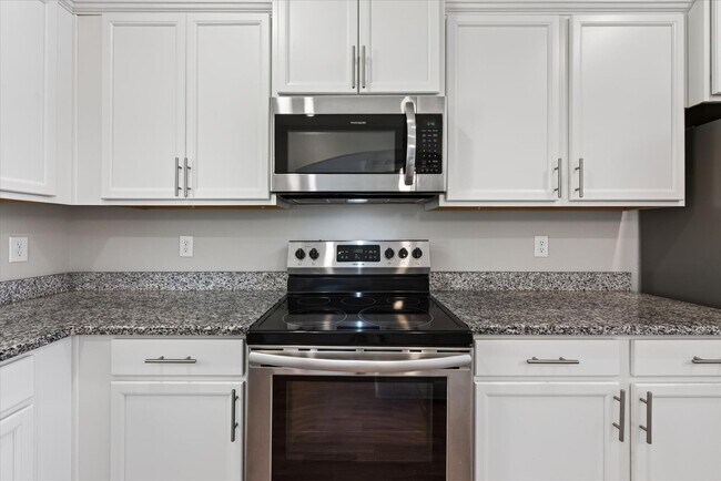 Building Photo - 1196 Black Oak Cir