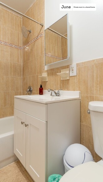 Building Photo - Room in Shared 4 bed/2 bath home in Flatbush
