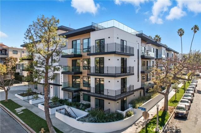 Building Photo - 12078 Guerin St