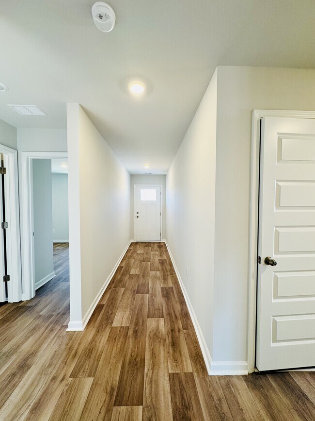 Building Photo - 158 Indigo Pl