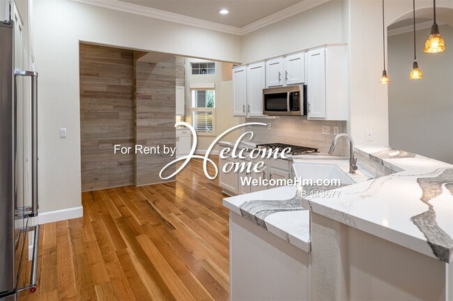 Building Photo - 1879 Rolling Brook Ct