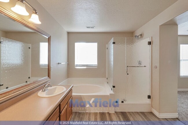 Building Photo - Wonderful 4BD 3.5BTH 2GAR Home in Lehi