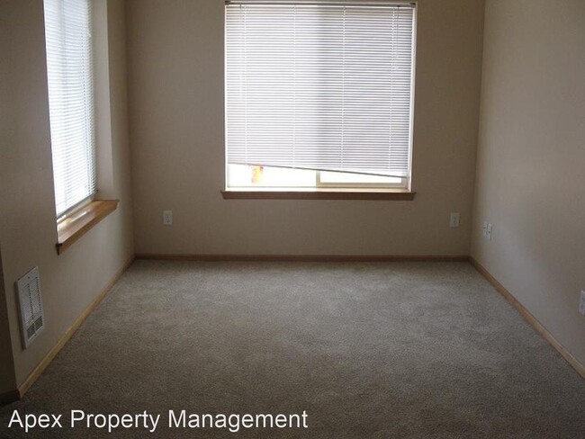 Building Photo - 1 br, 1 bath Apartment - 230 32ND STREET