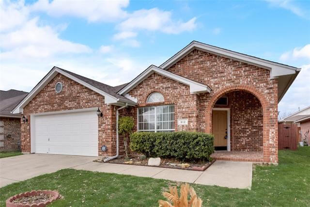 Building Photo - 912 Churchhill Dr