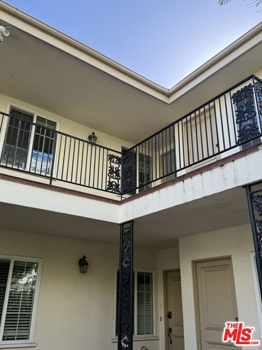 Building Photo - 758 S Windsor Blvd