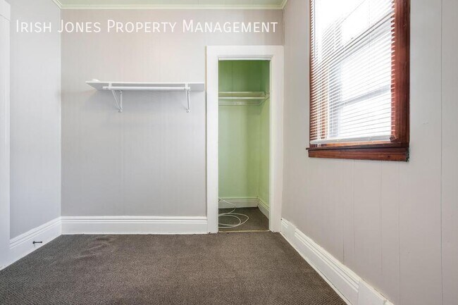 Building Photo - 106 Reiman St