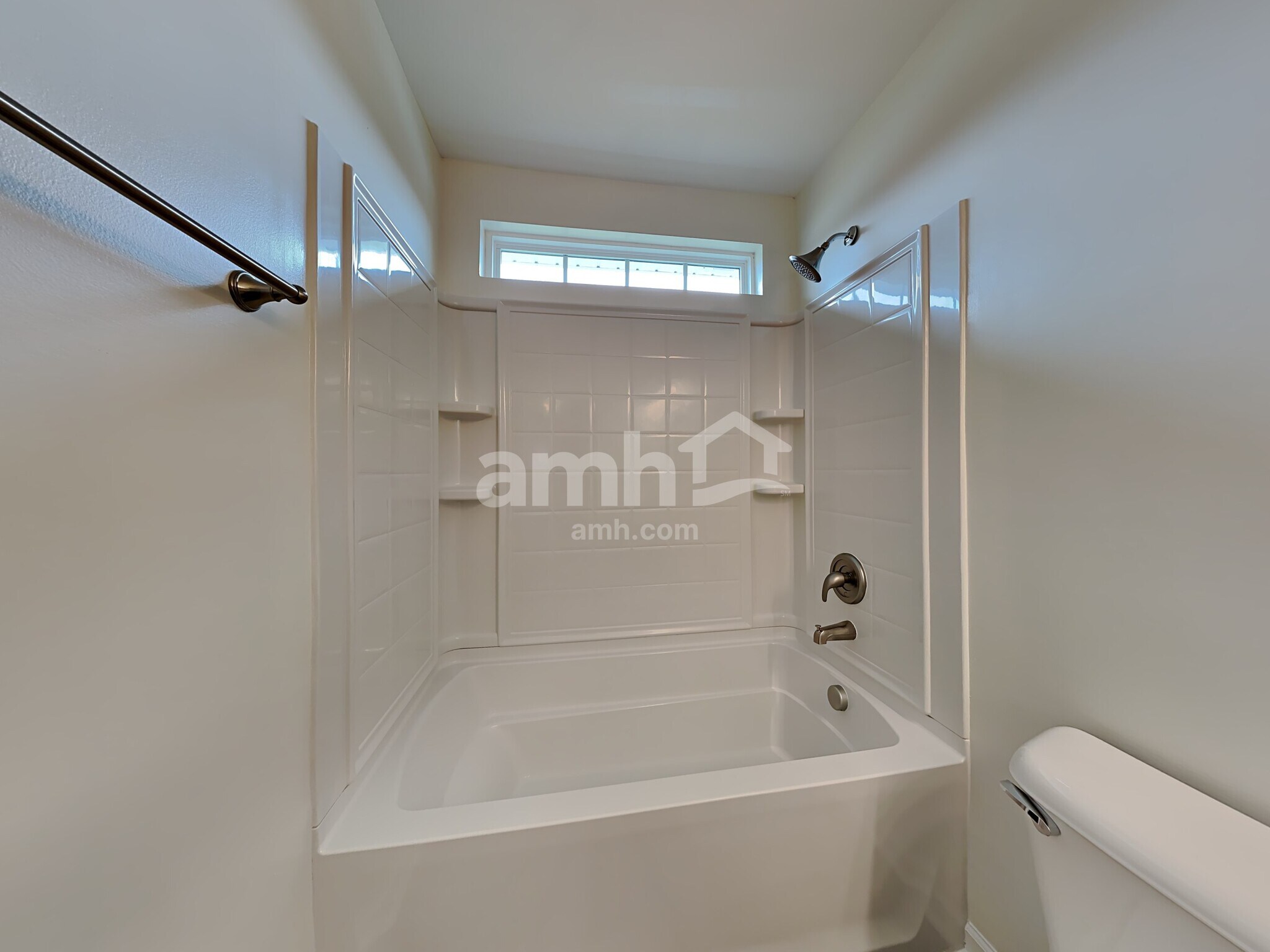 Building Photo - 455 Sunbury Dr