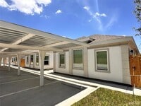 Building Photo - 740 N Alamo Rd