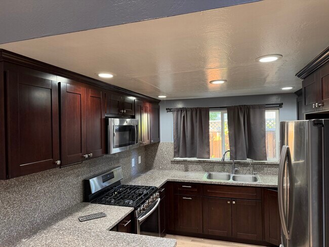 Building Photo - 1344 Merrivale West Sq