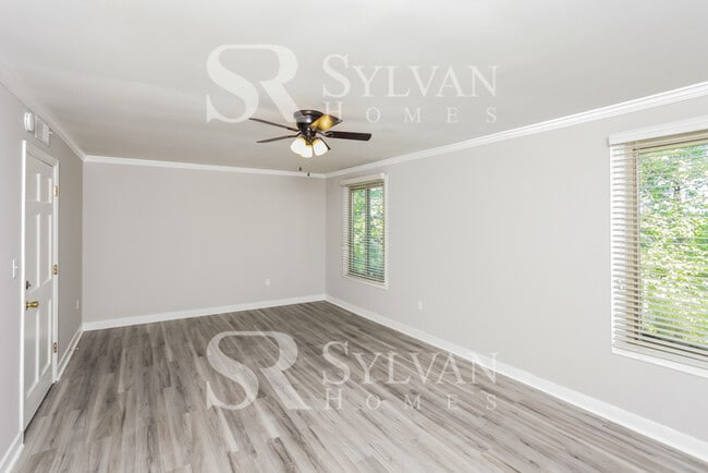 Building Photo - Feel like you are on vacation every day in this 4 bedroom, 3 bathroom home