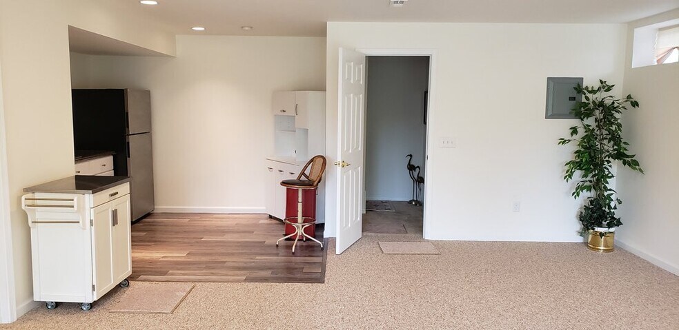 Building Photo - 16057 Dancing Leaf Pl