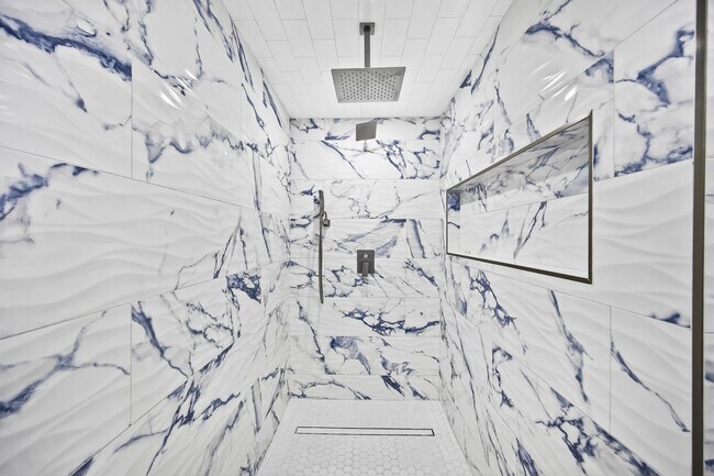 Building Photo - 5924 El Morro Ln