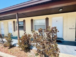 Building Photo - 979 S Berkley Rd