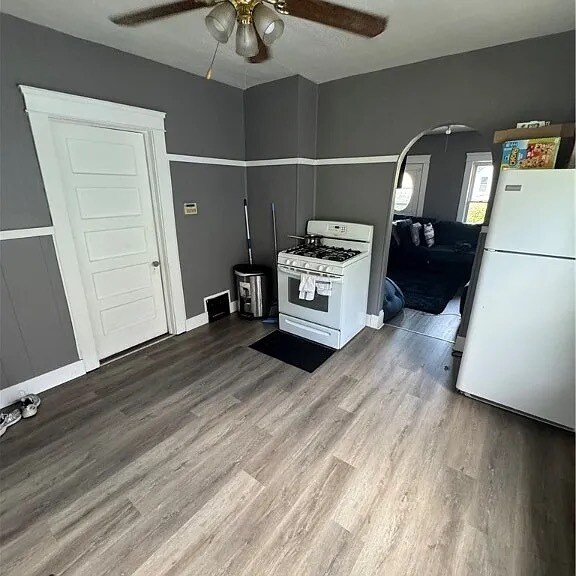 Building Photo - 2814 E 118th St